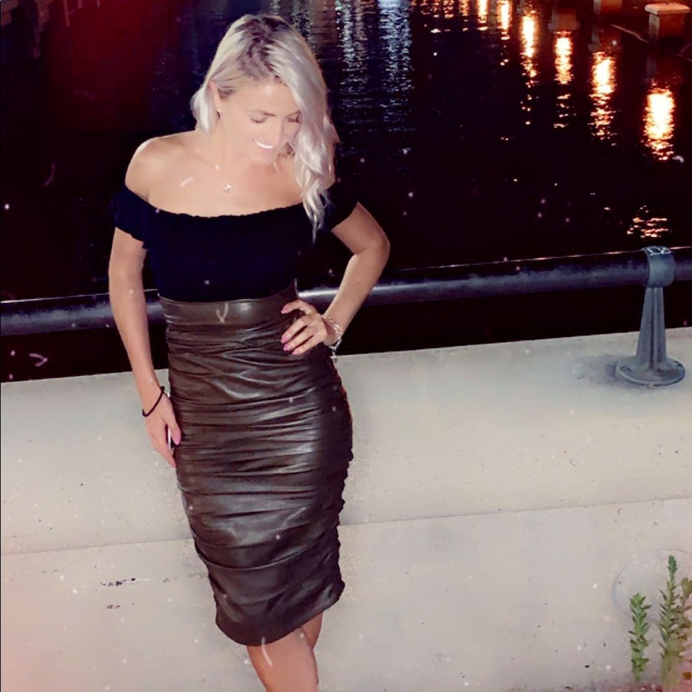Green leather skirt 2